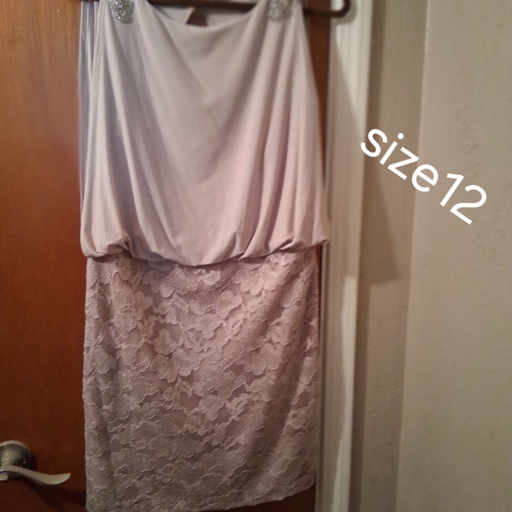 Elegant Lace Dress in Light Pink